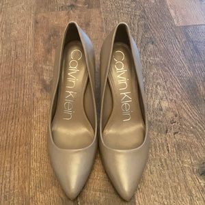 Calvin Klein Pumps- Nude